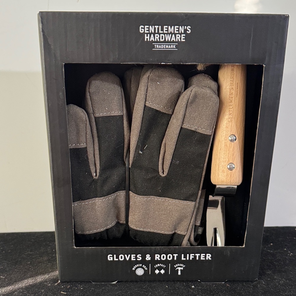 Gentlemen’s Hardware Trademark Brown and Black Gloves & Root Lifter Set